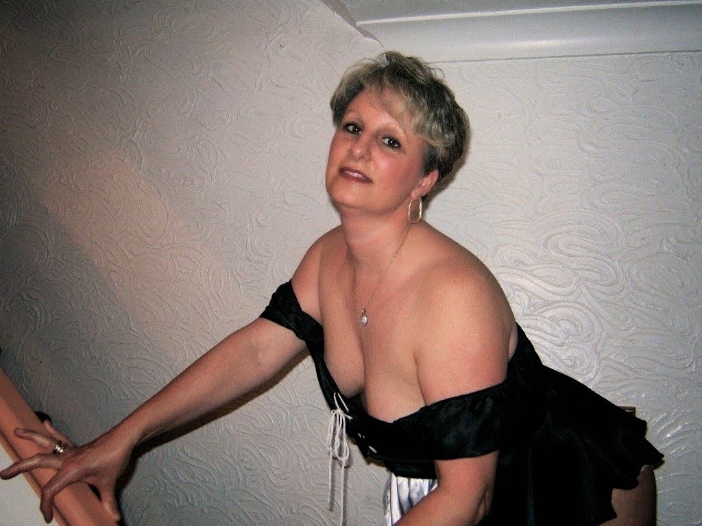 Alte AO-Lady zum blank ficken