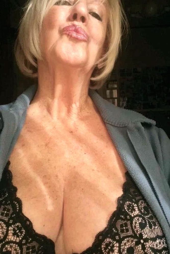Geile Oma für Sexkontakte
